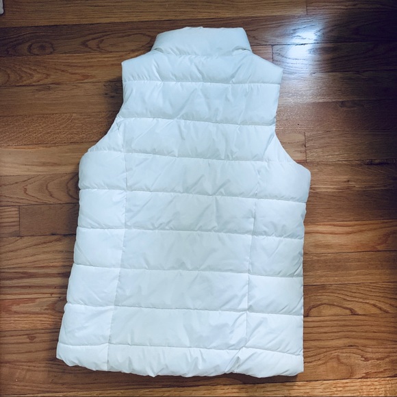 Girls Puffer Vest - Picture 2 of 6